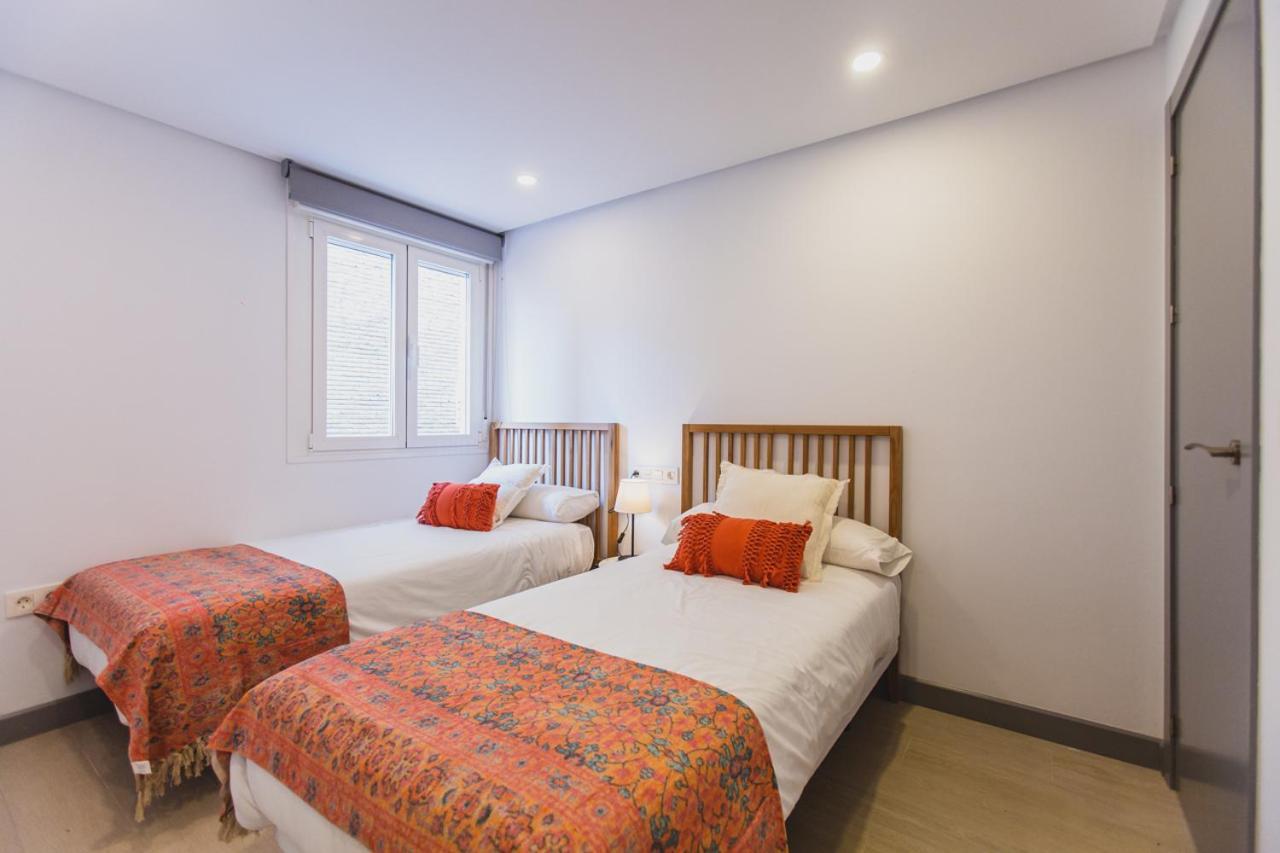Casa Plaza Salvador Leilighet Sevilla Eksteriør bilde